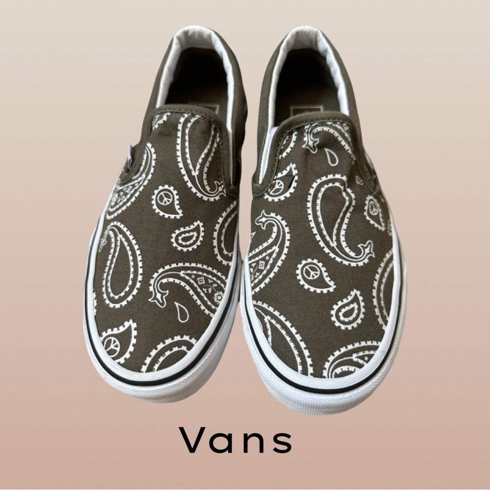 Vans Classic Slip-On Olive Green Paisley Bandana Sneakers Women’s Size 7 - Picture 2 of 12